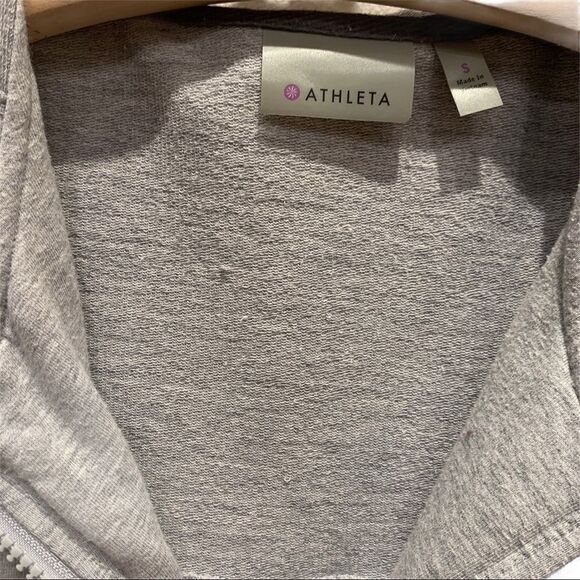 Athleta Short Sleeve Zip Front Hooded Cardigan - Picture 4 of 4